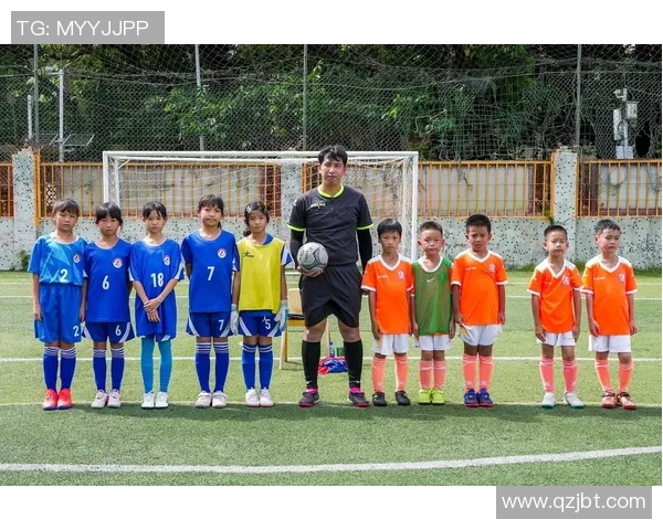 足球明星齐聚一堂的精彩节目带你领略绿茵场上的传奇与魅力